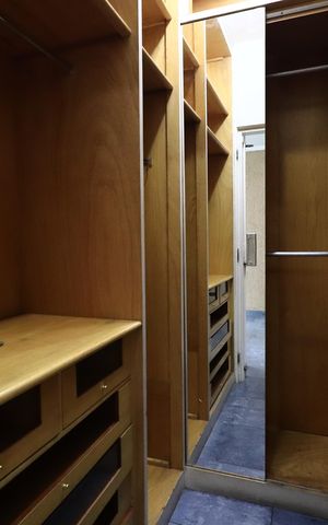 Apartamento para alugar com 156m², 4 quartos e 3 vagasCloset da suíte