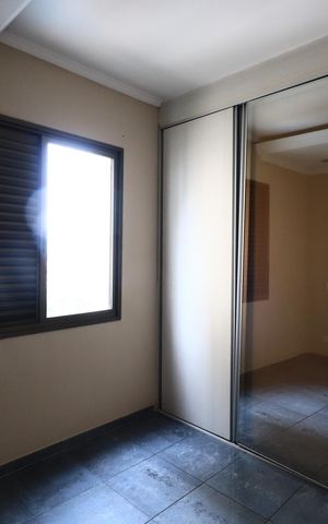Apartamento para alugar com 156m², 4 quartos e 3 vagasQuarto 2