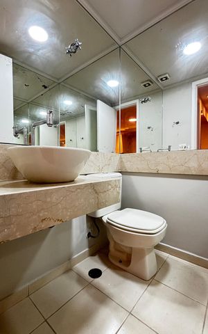 Apartamento à venda com 122m², 3 quartos e 2 vagas Apartamento à venda com 122m², 3 quartos e 2 vagasLavabo