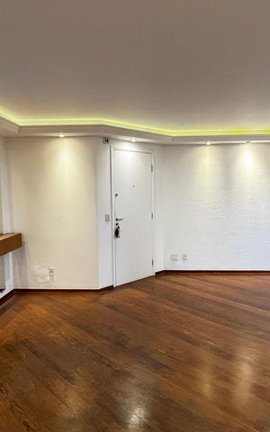 Apartamento à venda com 122m², 3 quartos e 2 vagas Apartamento à venda com 122m², 3 quartos e 2 vagasSala