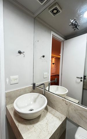 Apartamento à venda com 122m², 3 quartos e 2 vagas Apartamento à venda com 122m², 3 quartos e 2 vagasLavabo