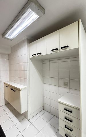 Apartamento à venda com 122m², 3 quartos e 2 vagas Apartamento à venda com 122m², 3 quartos e 2 vagasCozinha