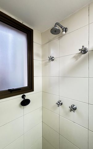 Apartamento à venda com 122m², 3 quartos e 2 vagas Apartamento à venda com 122m², 3 quartos e 2 vagasBanheiro da Suíte 2