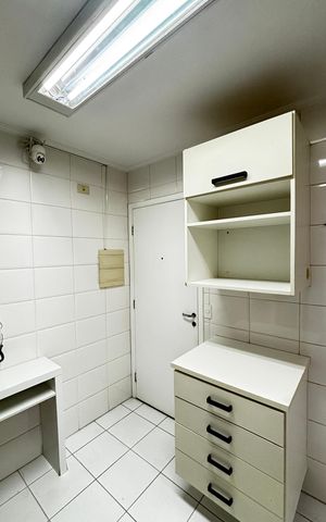 Apartamento à venda com 122m², 3 quartos e 2 vagas Apartamento à venda com 122m², 3 quartos e 2 vagasCozinha