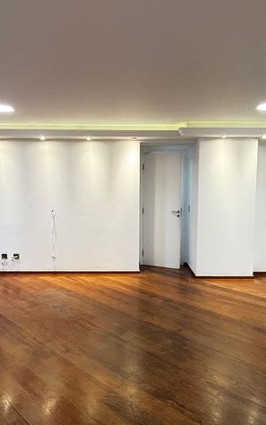 Apartamento à venda com 122m², 3 quartos e 2 vagas Apartamento à venda com 122m², 3 quartos e 2 vagasSala