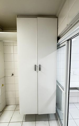 Apartamento à venda com 122m², 3 quartos e 2 vagas Apartamento à venda com 122m², 3 quartos e 2 vagasÁrea de serviço