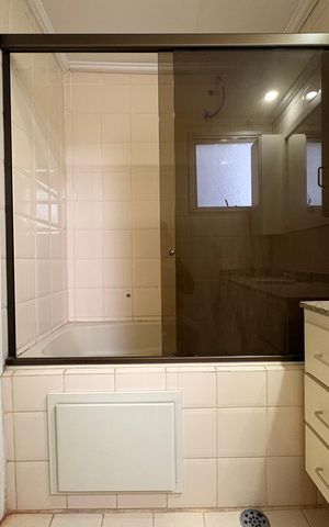 Apartamento para alugar com 89m², 4 quartos e 2 vagas Apartamento para alugar com 89m², 4 quartos e 2 vagasBanheiro da Suíte