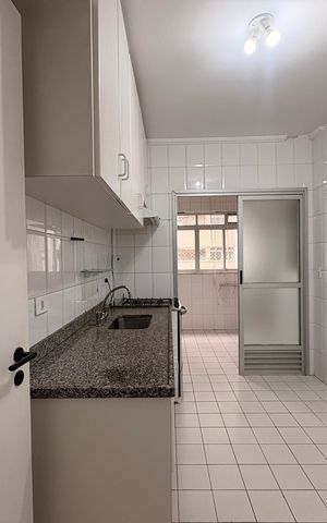 Apartamento para alugar com 89m², 4 quartos e 2 vagas Apartamento para alugar com 89m², 4 quartos e 2 vagasCozinha