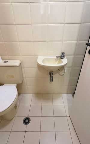 Apartamento para alugar com 89m², 4 quartos e 2 vagas Apartamento para alugar com 89m², 4 quartos e 2 vagasBanheiro de Serviço