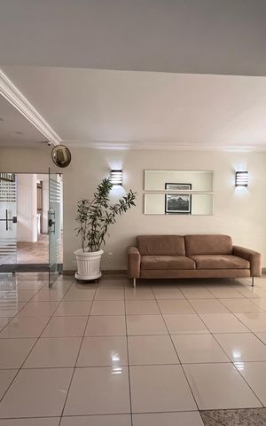 Apartamento para alugar com 112m², 3 quartos e sem vaga