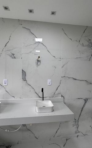 Apartamento à venda com 220m², 4 quartos e 2 vagas Apartamento à venda com 220m², 4 quartos e 2 vagasBanheiro da Suíte 1