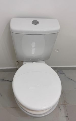 Apartamento à venda com 220m², 4 quartos e 2 vagas Apartamento à venda com 220m², 4 quartos e 2 vagasLavabo