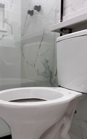 Apartamento à venda com 220m², 4 quartos e 2 vagas Apartamento à venda com 220m², 4 quartos e 2 vagasBanheiro da Suíte 3