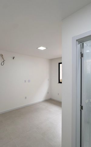 Apartamento à venda com 220m², 4 quartos e 2 vagas Apartamento à venda com 220m², 4 quartos e 2 vagasSuíte 2