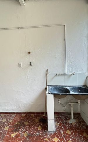 Casa à venda com 90m², 2 quartos e 1 vagaÁrea de Serviço
