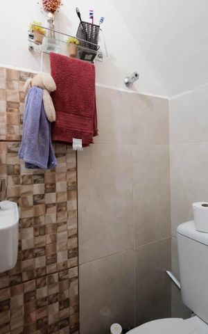 Casa de condomínio à venda com 70m², 2 quartos e 1 vagaLavabo