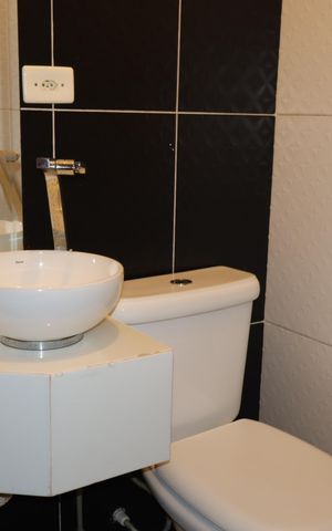 Casa à venda com 70m², 3 quartos e 2 vagasLavabo