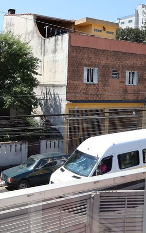 Casa à venda com 70m², 3 quartos e 2 vagasVaranda do quarto 1