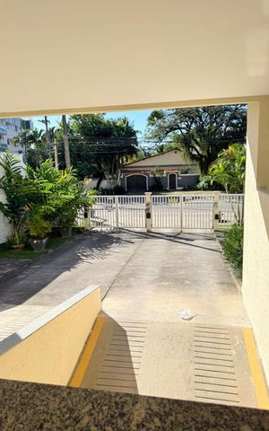 Apartamento para alugar com 180m², 3 quartos e 2 vagas