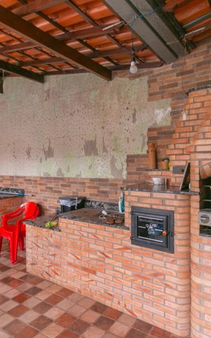 Casa à venda com 380m², 3 quartos e 2 vagas