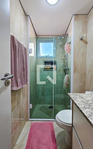 Apartamento à venda com 60m², 2 quartos e 1 vaga Apartamento à venda com 60m², 2 quartos e 1 vagaBanheiro