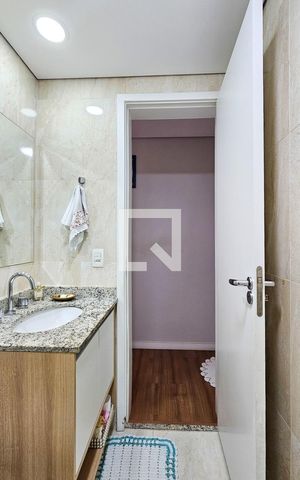 Apartamento à venda com 60m², 2 quartos e 1 vaga Apartamento à venda com 60m², 2 quartos e 1 vagaBanheiro