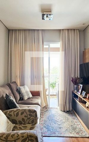 Apartamento à venda com 60m², 2 quartos e 1 vaga Apartamento à venda com 60m², 2 quartos e 1 vagaSala