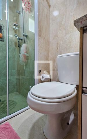 Apartamento à venda com 60m², 2 quartos e 1 vaga Apartamento à venda com 60m², 2 quartos e 1 vagaBanheiro