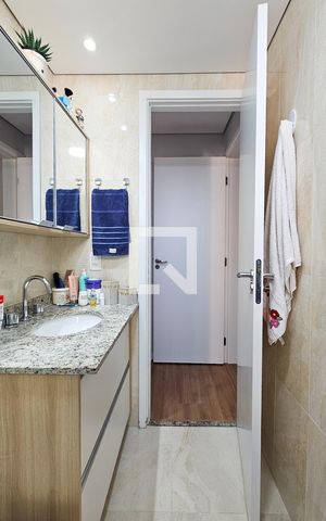 Apartamento à venda com 60m², 2 quartos e 1 vaga Apartamento à venda com 60m², 2 quartos e 1 vagaBanheiro