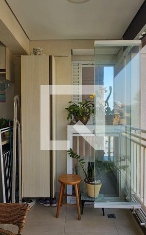 Apartamento à venda com 60m², 2 quartos e 1 vaga Apartamento à venda com 60m², 2 quartos e 1 vagaVaranda