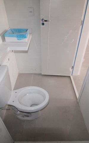 Apartamento à venda com 61m², 2 quartos e 1 vagaBanheiro 2