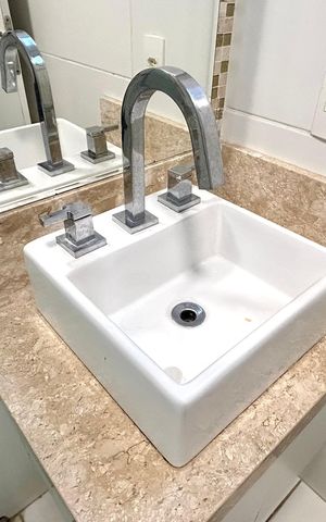 Apartamento para alugar com 57m², 3 quartos e 1 vaga Apartamento para alugar com 57m², 3 quartos e 1 vagaBanheiro da Suíte