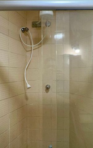 Apartamento para alugar com 35m², 1 quarto e 1 vaga Apartamento para alugar com 35m², 1 quarto e 1 vagaBanheiro da Suíte