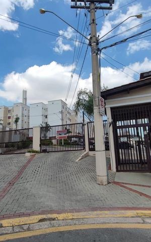 Apartamento para alugar com 42m², 2 quartos e sem vaga Apartamento para alugar com 42m², 2 quartos e sem vagaFachada do Condomínio