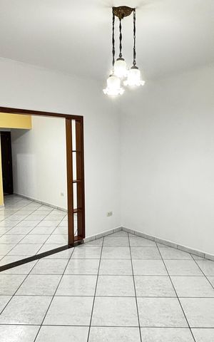 Casa para alugar com 250m², 2 quartos e 3 vagas Casa para alugar com 250m², 2 quartos e 3 vagasSala