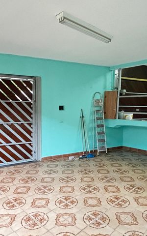 Casa para alugar com 250m², 2 quartos e 3 vagas Casa para alugar com 250m², 2 quartos e 3 vagasGaragem