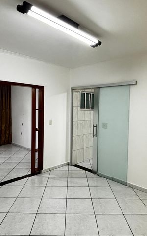 Casa para alugar com 250m², 2 quartos e 3 vagas Casa para alugar com 250m², 2 quartos e 3 vagasSala de Jantar