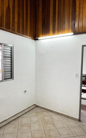 Casa para alugar com 250m², 2 quartos e 3 vagas Casa para alugar com 250m², 2 quartos e 3 vagasEspaço Gourmet - Quarto de Apoio