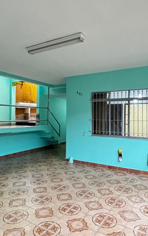 Casa para alugar com 250m², 2 quartos e 3 vagas Casa para alugar com 250m², 2 quartos e 3 vagasGaragem