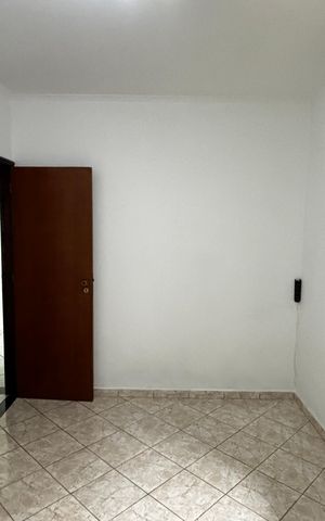 Casa para alugar com 250m², 2 quartos e 3 vagas Casa para alugar com 250m², 2 quartos e 3 vagasQuarto