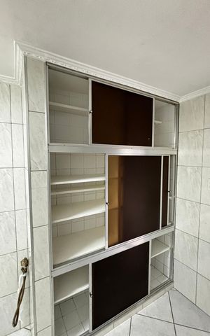 Casa para alugar com 250m², 2 quartos e 3 vagas Casa para alugar com 250m², 2 quartos e 3 vagasCozinha