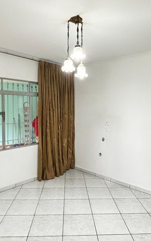 Casa para alugar com 250m², 2 quartos e 3 vagas Casa para alugar com 250m², 2 quartos e 3 vagasSala