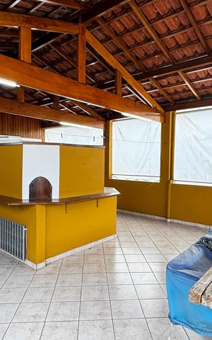 Casa para alugar com 250m², 2 quartos e 3 vagas Casa para alugar com 250m², 2 quartos e 3 vagasEspaço Gourmet