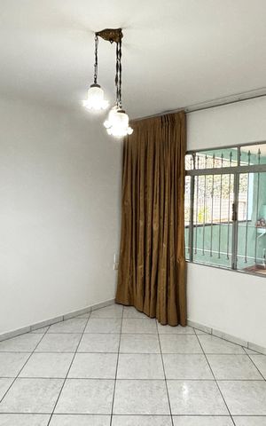Casa para alugar com 250m², 2 quartos e 3 vagas Casa para alugar com 250m², 2 quartos e 3 vagasSala