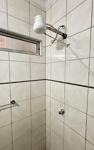 Casa para alugar com 250m², 2 quartos e 3 vagas Casa para alugar com 250m², 2 quartos e 3 vagasBanheiro da Suíte