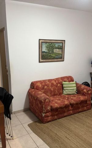 Casa à venda com 100m², 2 quartos e 1 vaga Casa à venda com 100m², 2 quartos e 1 vagaSala