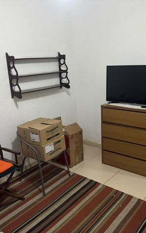 Casa à venda com 100m², 2 quartos e 1 vaga Casa à venda com 100m², 2 quartos e 1 vagaSala