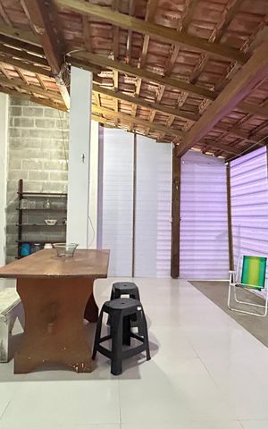 Casa para alugar com 20m², 2 quartos e 1 vaga Casa para alugar com 20m², 2 quartos e 1 vagaSala /Cozinha