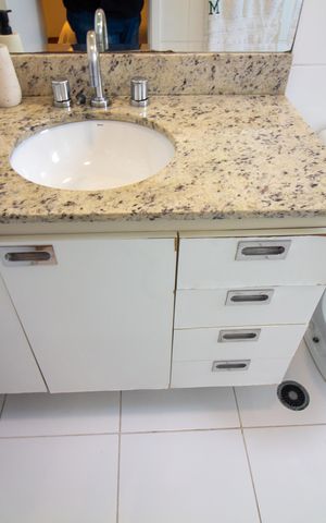 Apartamento à venda com 111m², 2 quartos e 2 vagas Apartamento à venda com 111m², 2 quartos e 2 vagasBanheiro da Suíte 2