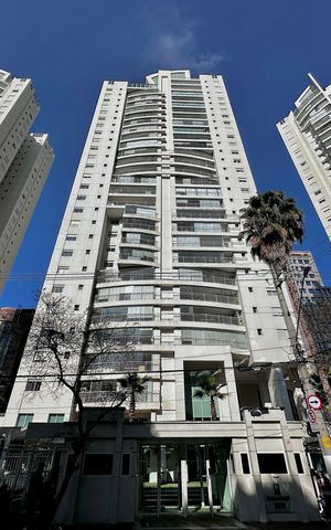 Apartamento à venda com 111m², 2 quartos e 2 vagas Apartamento à venda com 111m², 2 quartos e 2 vagasFachada do Prédio